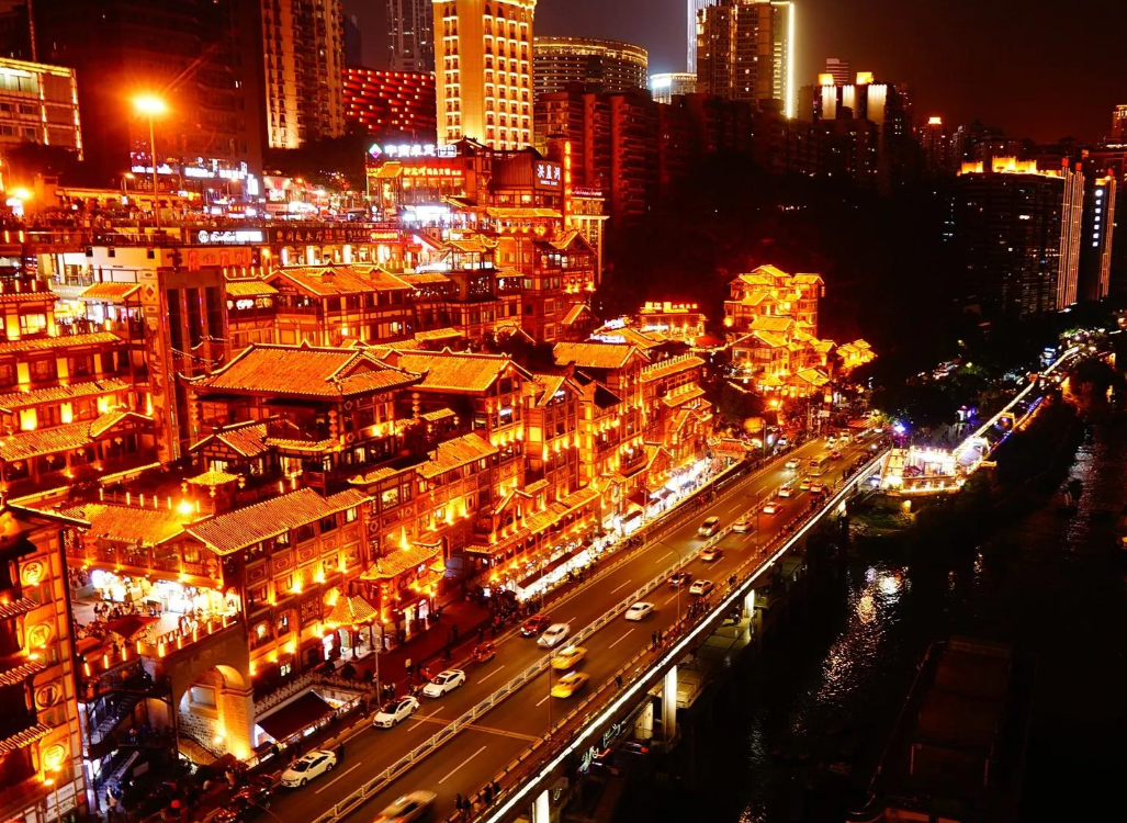 去了六次重庆，谈谈我对这个城市的印象，不只有火锅还有美酒佳人
